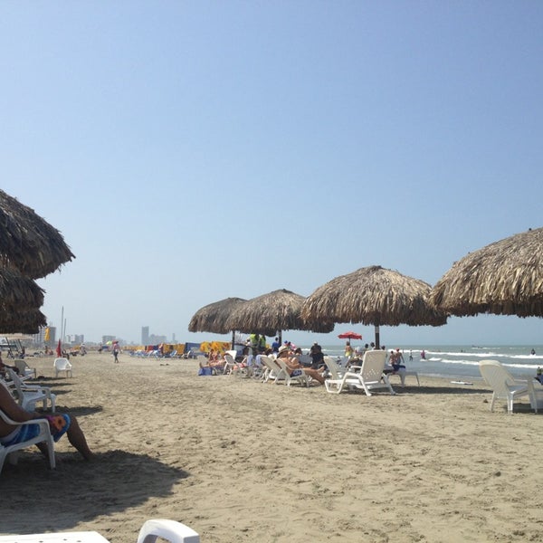 Foto tirada no(a) Playa Las Américas por Diana em 1/19/2013