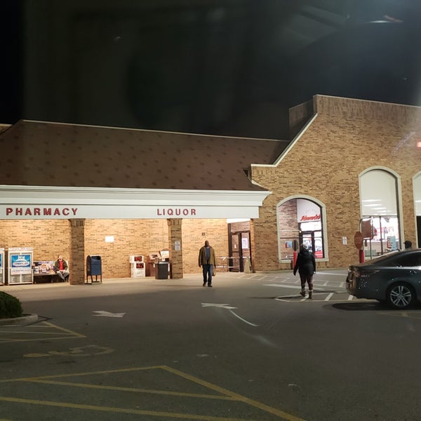 Schnucks Supermarket in Fairview Heights