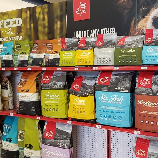 Petco 6595 N Illinois St