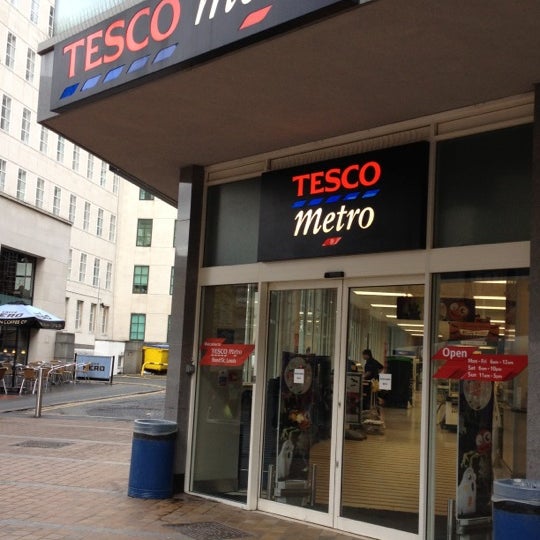 Tesco Metro Grocery Store in Trinity Quarter