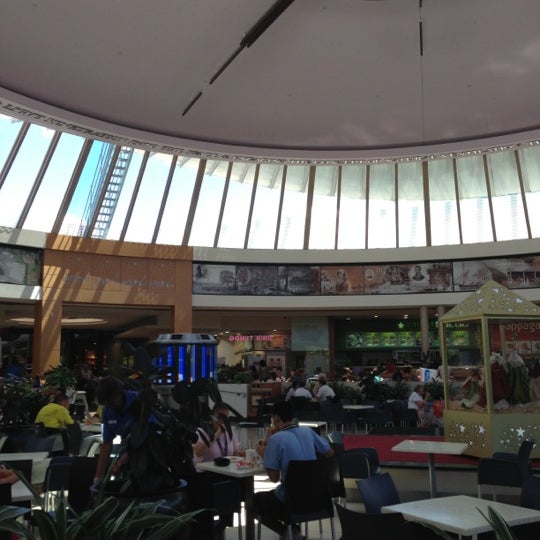 Erina Fair Shopping Mall in Erina