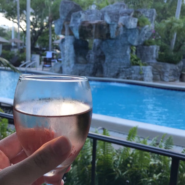 embassy suites happy hour Hotel in Ft Lauderdale