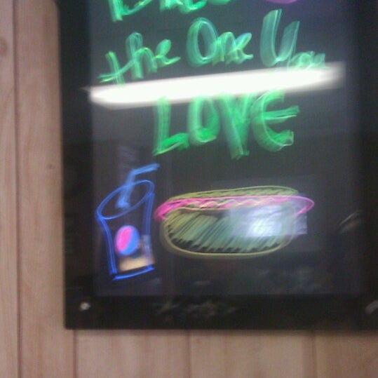 Potts' Hot Dogs 307 S Broad St