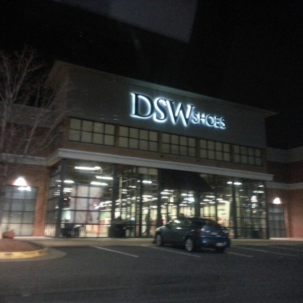 DSW Designer Shoe Warehouse - 6644 