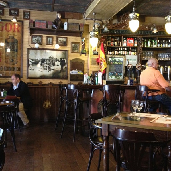 7/31/2013에 Yuliya E.님이 Gran Cafe de Madrid에서 찍은 사진