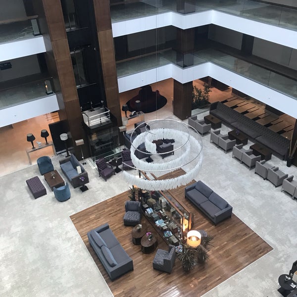 Das Foto wurde bei Ağaoğlu My City Hotel von Hint Kumaşı® am 6/20/2019 aufgenommen