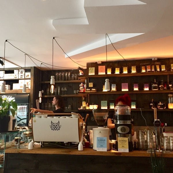 Foto tirada no(a) Hidden Café Barcelona por Gwen em 9/8/2017