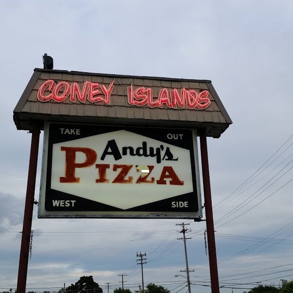 12/15/2016에 Andy&#39;s Pizza and Coney Island님이 Andy&#39;s Pizza and Coney Island에서 찍은 사진