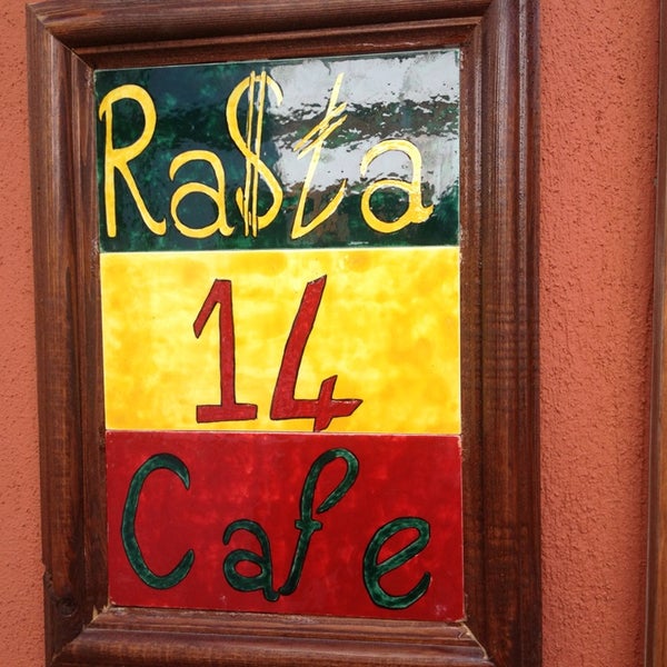 Photo taken at Café Rasta by Gözde H. on 8/24/2013