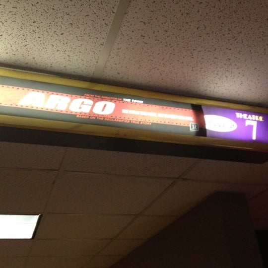 12/2/2012にJared B.がPalace 9 Cinemasで撮った写真