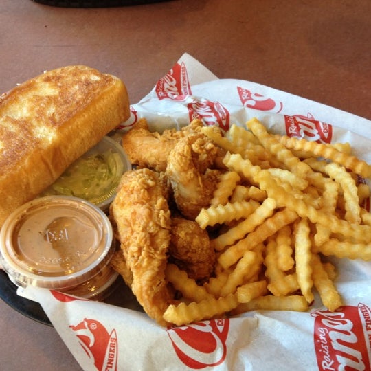 Photo taken at Raising Cane&#39;s Chicken Fingers by Jayme P. on 9/16/2012