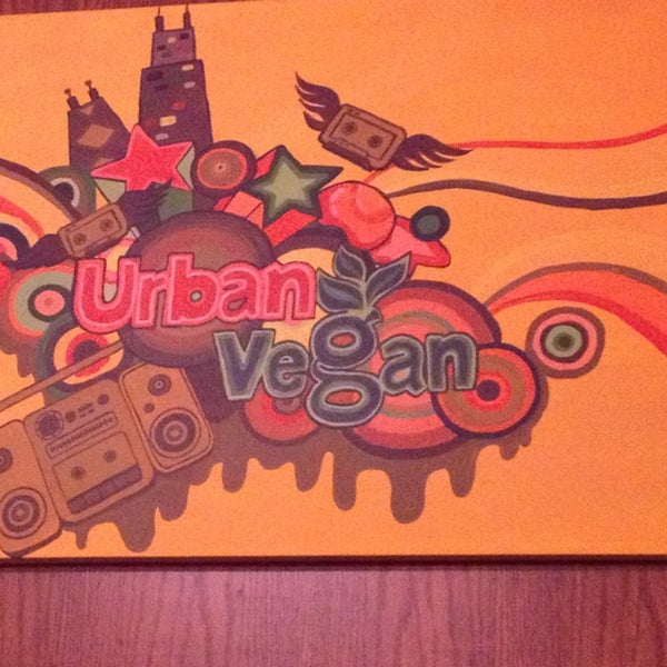 รูปภาพถ่ายที่ Urban Vegan โดย Courtney H. เมื่อ 2/16/2013