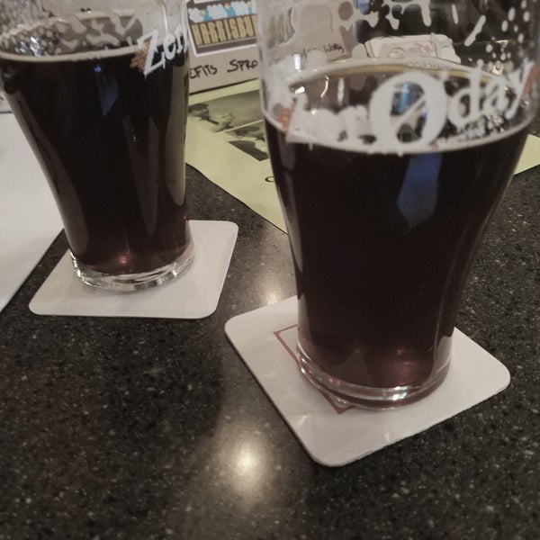 Photo prise au Zeroday Brewing Company par Mary D. le4/27/2019