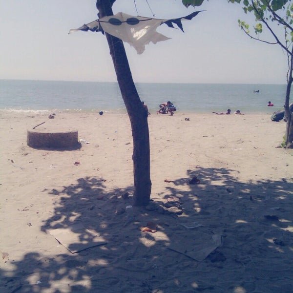 Foto Di Pantai Delegan 33 Tips