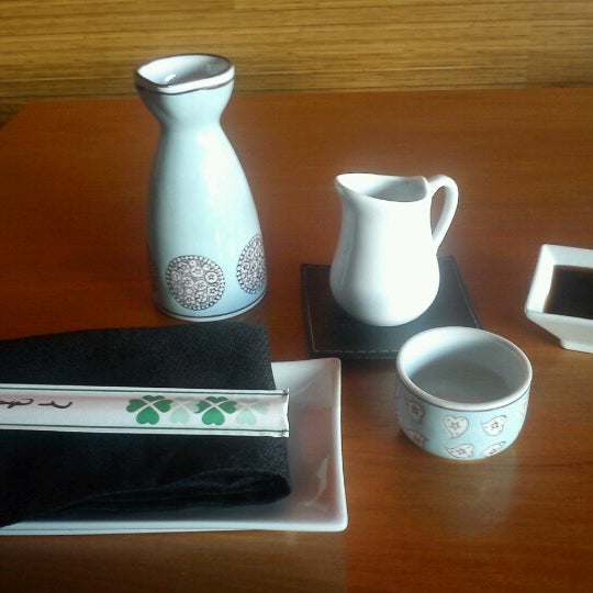 Foto tirada no(a) Nigiri Sushi Bar por Philip T. em 11/29/2012