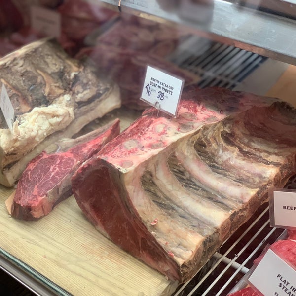 Das Foto wurde bei Dickson&#39;s Farmstand Meats von Tony v. am 8/25/2019 aufgenommen