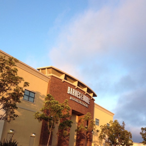 Barnes & Noble Ventura, CA