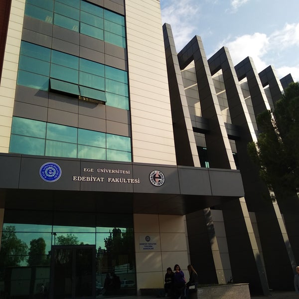 edebiyat fakultesi ege universitesi kampusu da fotograflar