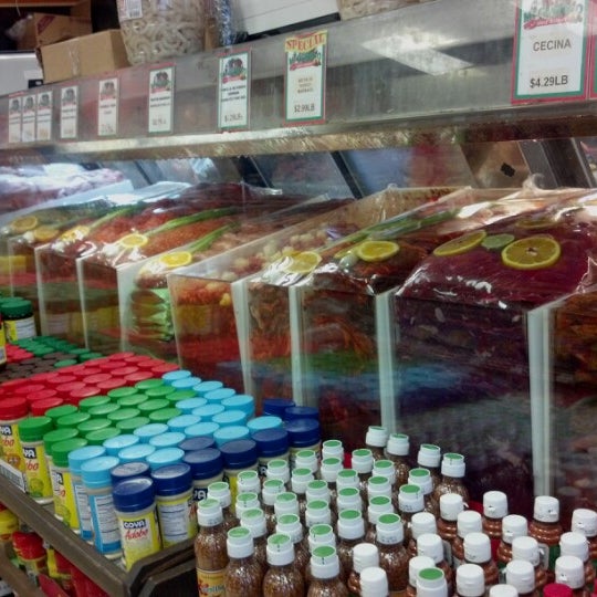 Mi Pueblo Meat Market Grocery Store in Austin