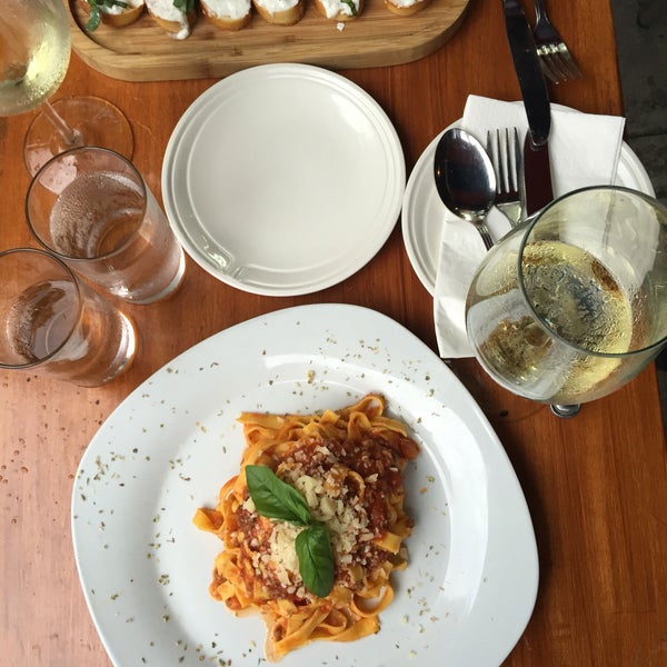 nice and cozy spot. good wines, great happy hour. housemade pastas and other Italian dishes.