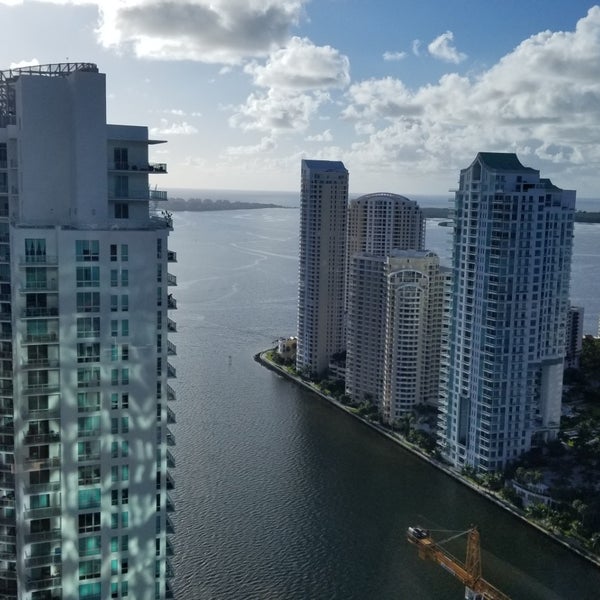 Снимок сделан в JW Marriott Marquis Miami пользователем Mike M. 8/21/2019