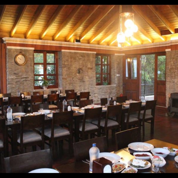 Photo taken at Kaystros Taş Ev Restaurant by SERHAN BAHTİYAR.. on 12/23/2016
