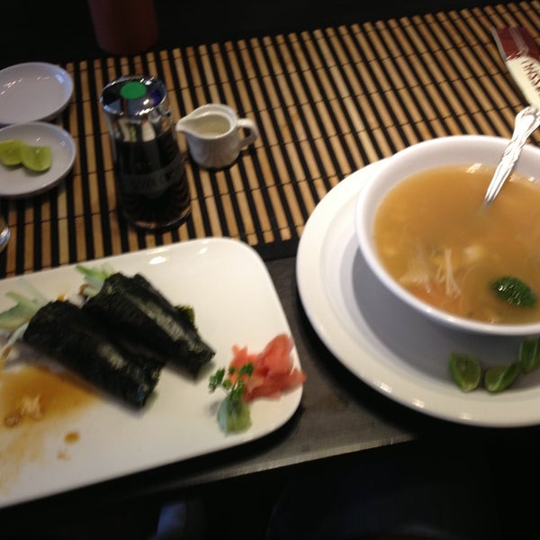 4/24/2013 tarihinde Alberto E.ziyaretçi tarafından Furasshu Japanese Cuisine'de çekilen fotoğraf
