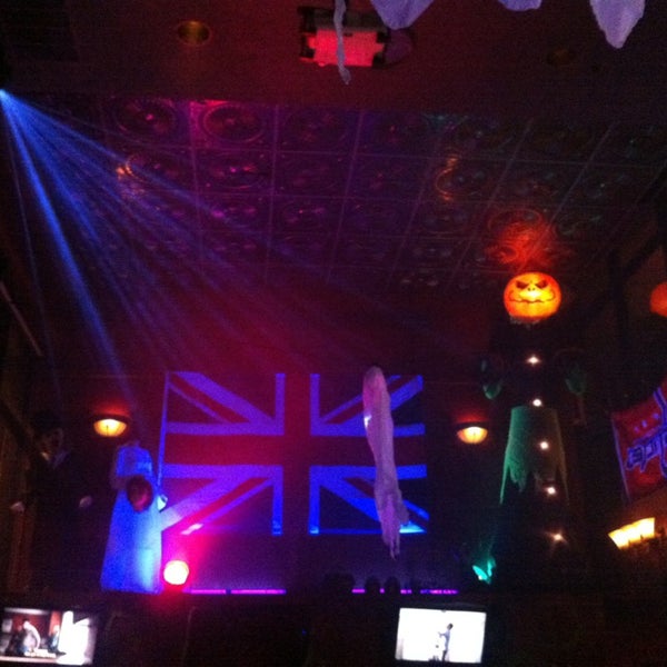 รูปภาพถ่ายที่ Union Jack&#39;s British Pub โดย KαÖωWɑäη เมื่อ 11/1/2013