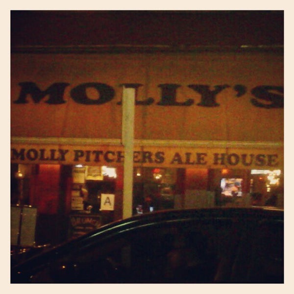 12/9/2012 tarihinde Derek D.ziyaretçi tarafından Molly Pitcher&#39;s Ale House'de çekilen fotoğraf