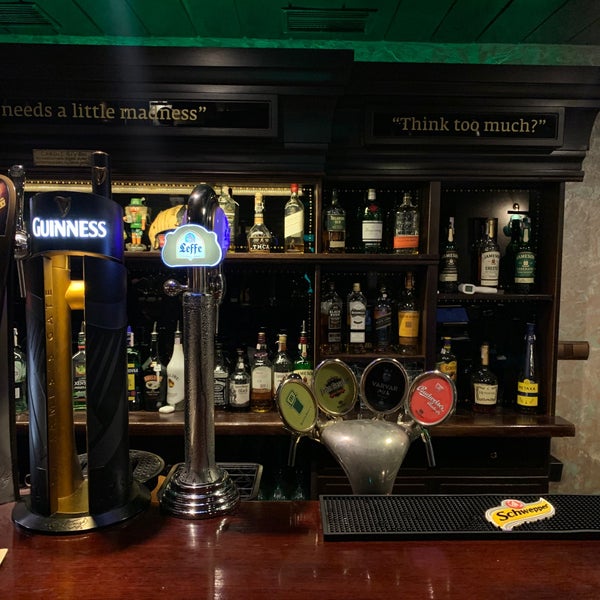 Photo taken at Barry Barr&#39;s Irish Pub &amp; Bar by Alex T. on 10/23/2020