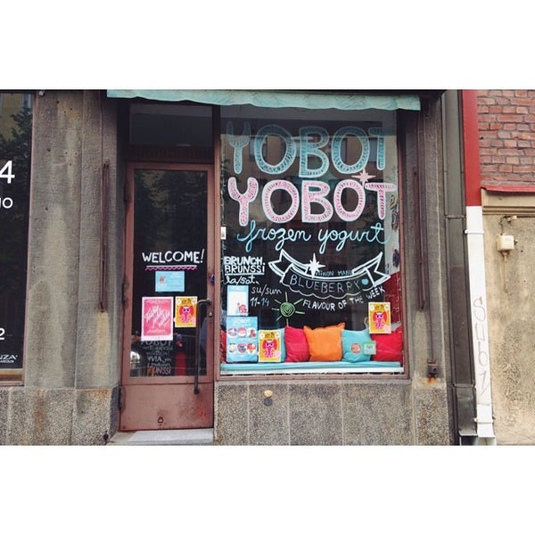 Photo taken at Yobot Frozen Yogurt by konstantin z. on 6/12/2014
