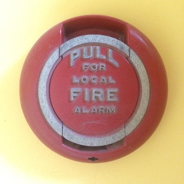 7/14/2015 tarihinde Cindy S.ziyaretçi tarafından Firehouse Antiques'de çekilen fotoğraf