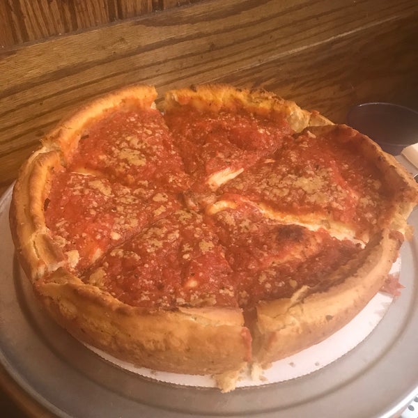 Foto tirada no(a) PizzaPapalis of Greektown por SHAR H. em 7/29/2017