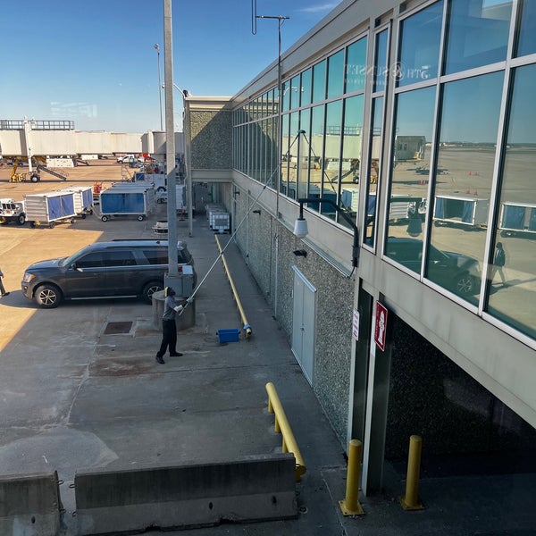 10/21/2021 tarihinde Andrew H.ziyaretçi tarafından Tulsa International Airport (TUL)'de çekilen fotoğraf