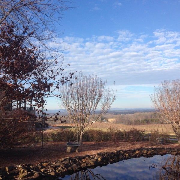 12/27/2014 tarihinde Tiffany W.ziyaretçi tarafından Raffaldini Vineyards &amp; Winery'de çekilen fotoğraf