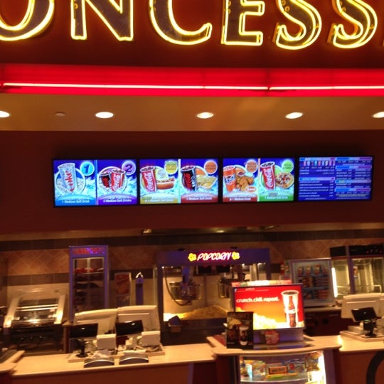 Regal Independence Mall & RPX Kingston'da Sinema