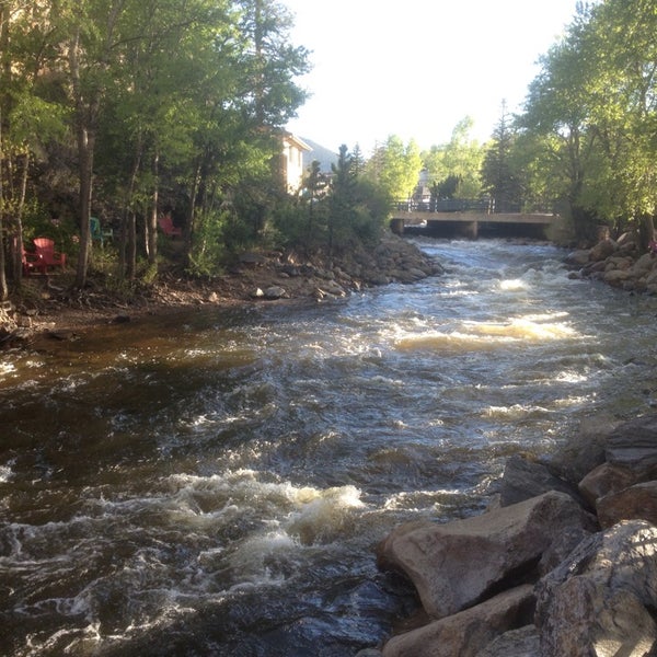Estes Park Riverwalk - Plaza