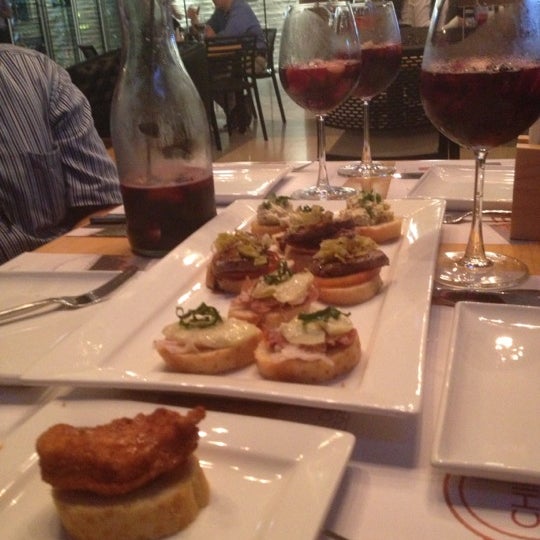 11/23/2012にSergio a MonroyがLa Chapelle food &amp; drinksで撮った写真