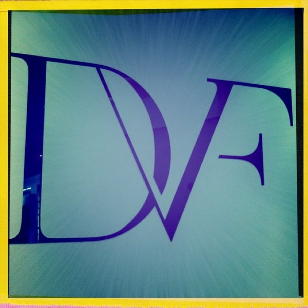 รูปภาพถ่ายที่ Diane Von Furstenberg โดย Keysh เมื่อ 4/6/2013