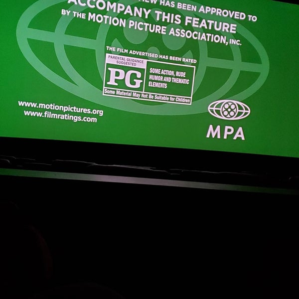 AMC Loews Crestwood 18 Movie Theater