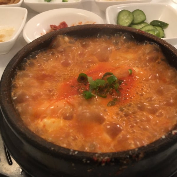Снимок сделан в Sesame Korean Cuisine пользователем Miho T. 11/10/2017