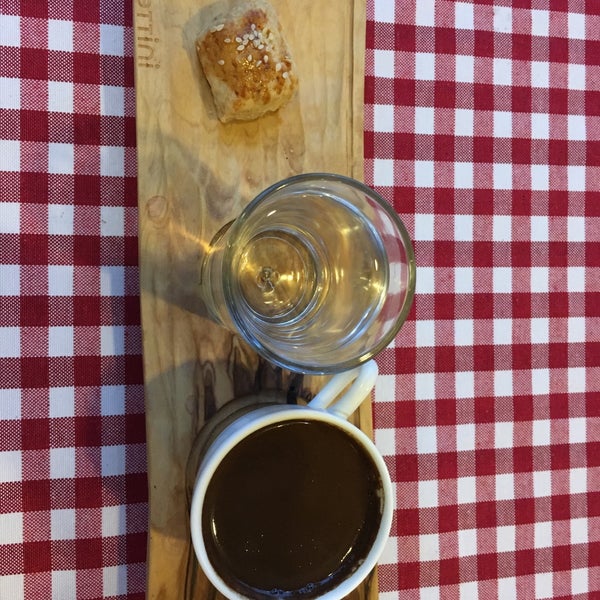 6/29/2019 tarihinde 🥔ⓢ̧ⓘⓢ̧ⓚⓞ ⓟ.ziyaretçi tarafından Gattini Bistro Espresso'de çekilen fotoğraf