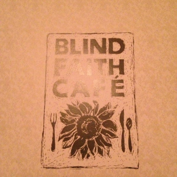 Das Foto wurde bei Blind Faith Cafe von Jana F. am 1/5/2013 aufgenommen
