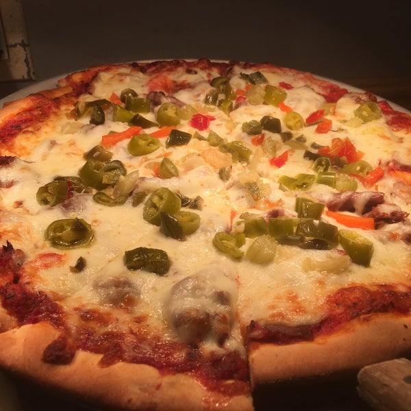 4/9/2019にChuck B.がBraconi&#39;s Restaurant &amp; Pizzeriaで撮った写真