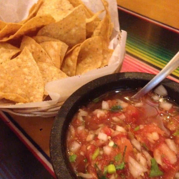 9/1/2014 tarihinde Nate H.ziyaretçi tarafından Tecalitlan Restaurant'de çekilen fotoğraf