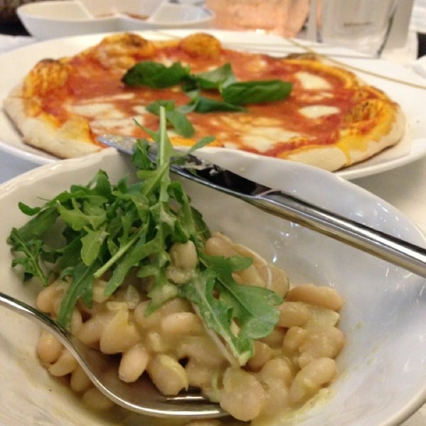 Foto scattata a Italianissimo Restaurant Dubai da Mohammed A. il 5/16/2013