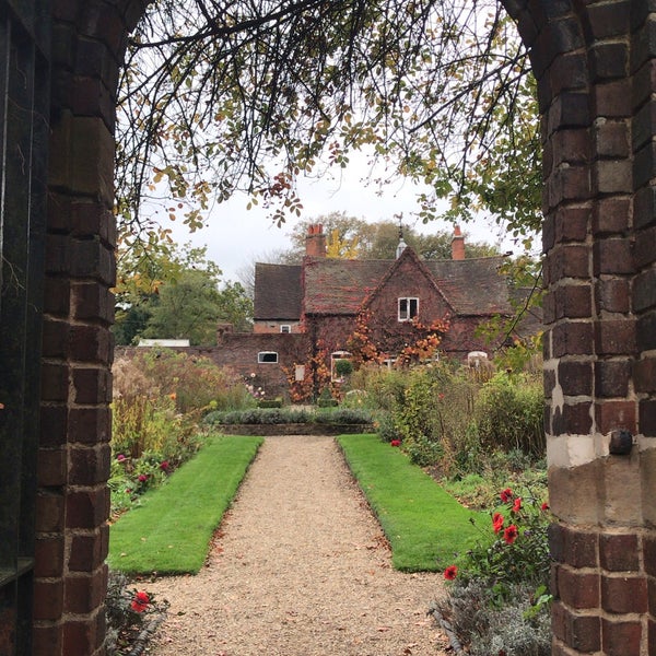 Photo taken at Winterbourne House &amp; Garden by Hatice C. on 10/25/2018