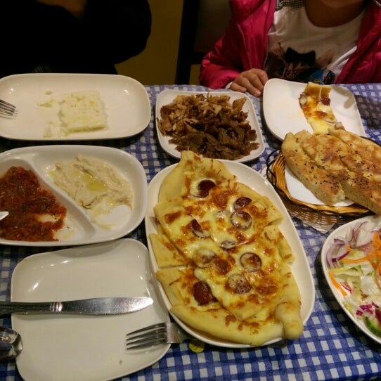 1/27/2015에 Baris P.님이 Istanbul Turkish Grills and Kebabs에서 찍은 사진