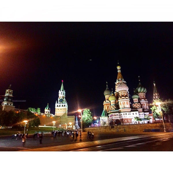 Photo taken at Restaurant &quot;Red Square, 1&quot; by Александр К. on 7/31/2015