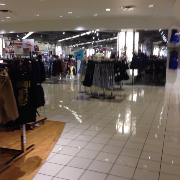 Macy's Outlet Store in Lexington